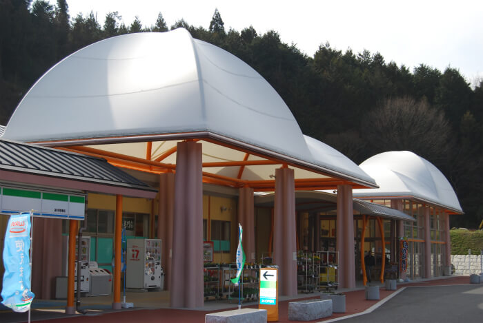 道の駅シェルターの膜屋根