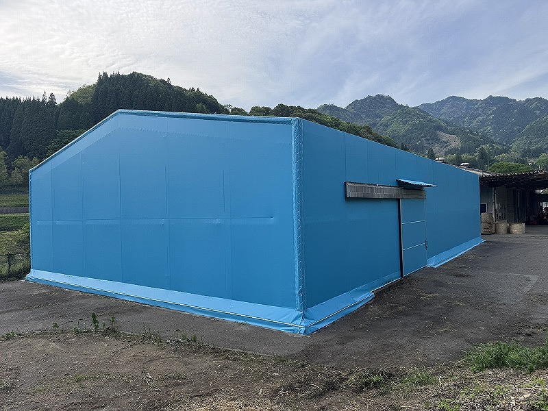 野菜集出荷場の張替工事